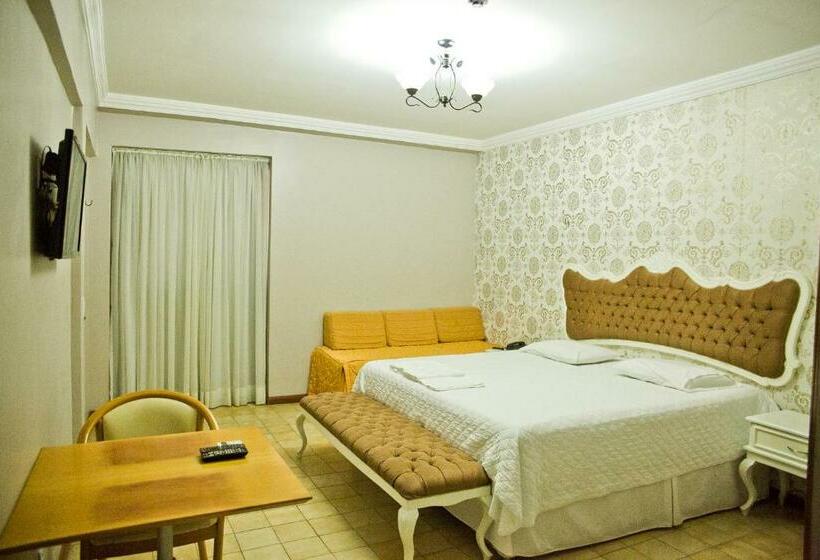 수피리어 트리플 룸, Seringal