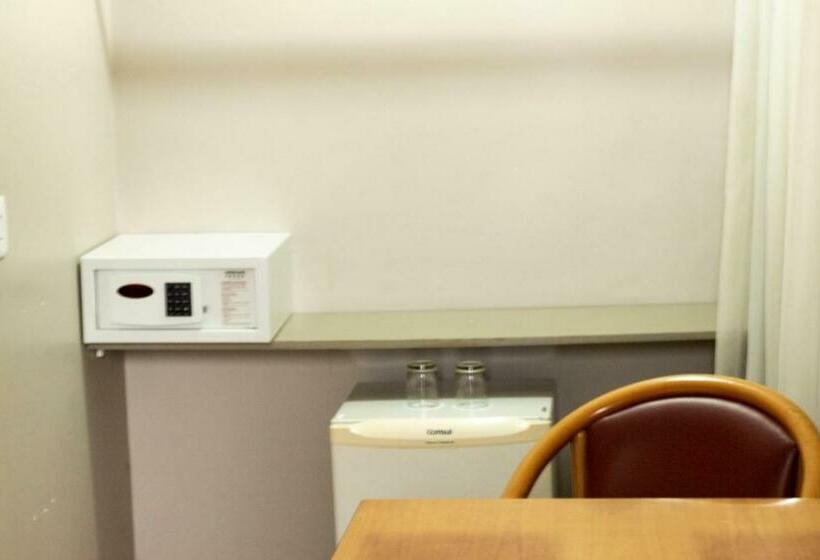 수피리어 트리플 룸, Seringal