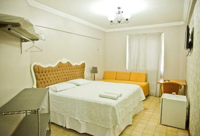 수피리어 트리플 룸, Seringal