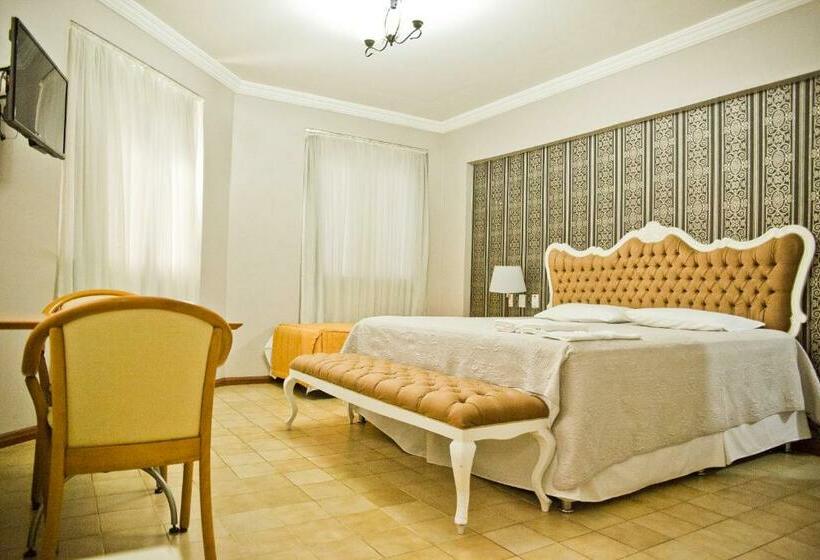 스탠다드 룸, Seringal