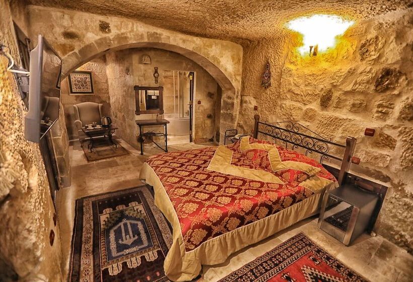 اتاق لوکس, Century Cave