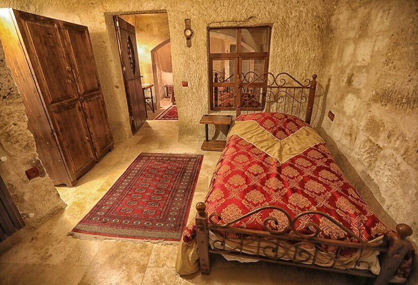 اتاق استاندارد چهار تخته, Century Cave