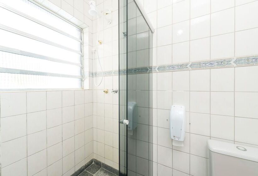 StandaardKamer, Venice Ubatuba