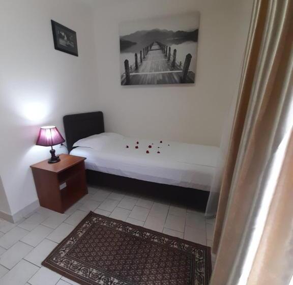 اتاق یک تخته با تراس, Villa Kruna Lux