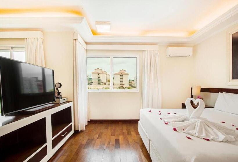 プレジデントスイートルーム, Vinhedo Plaza