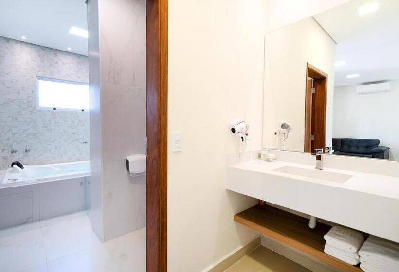 スタンダードバンガロー, Vinhedo Plaza