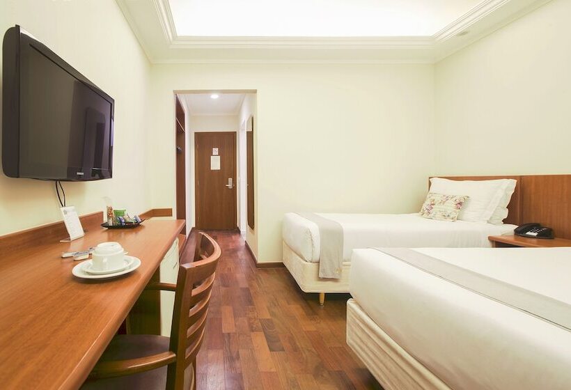 スタンダードトリプルルーム, Vinhedo Plaza