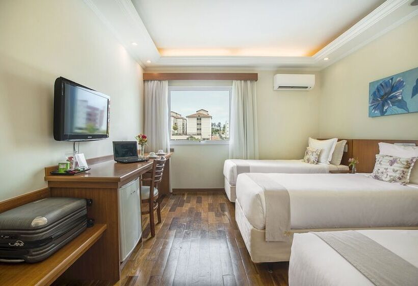 スタンダードトリプルルーム, Vinhedo Plaza