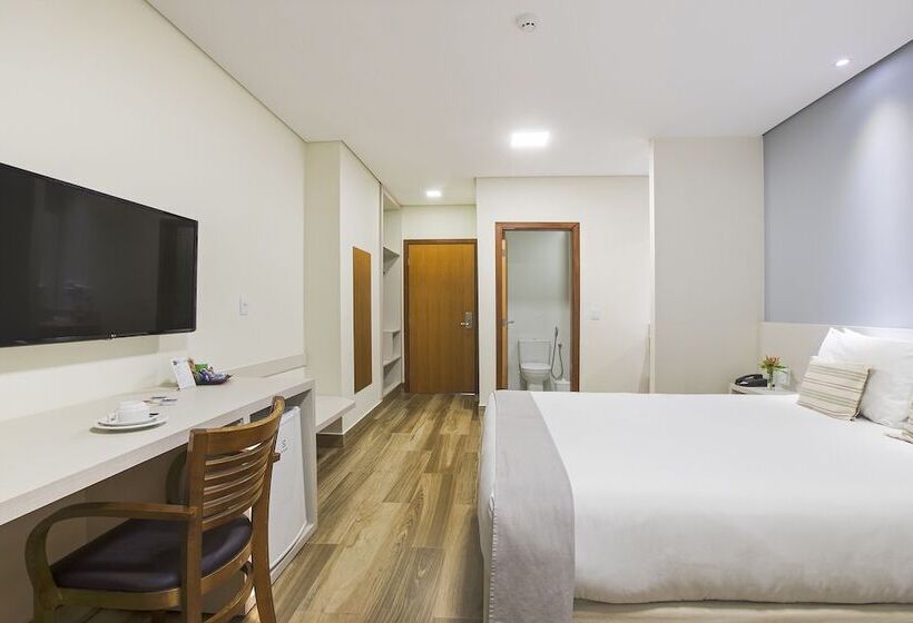 プレミアムトリプルルーム, Vinhedo Plaza