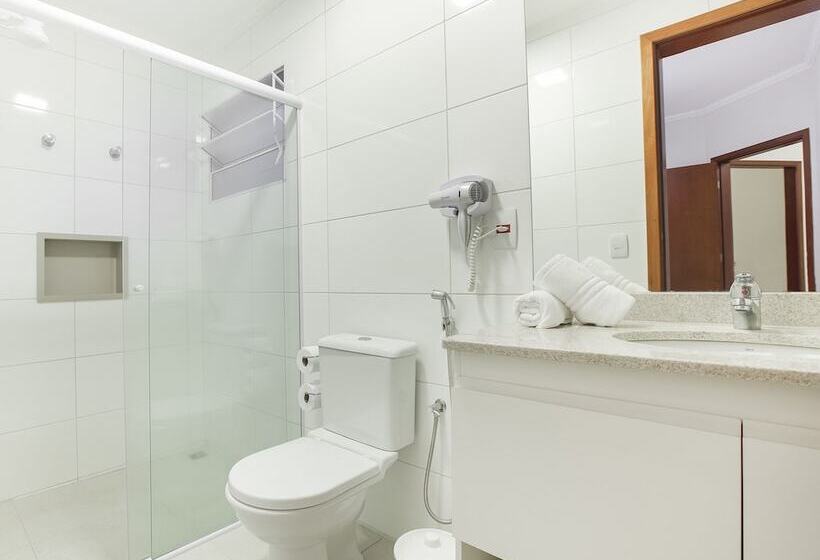 スタンダードバンガロー, Vinhedo Plaza