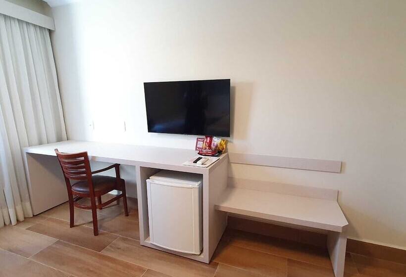 プレミアムトリプルルーム, Vinhedo Plaza