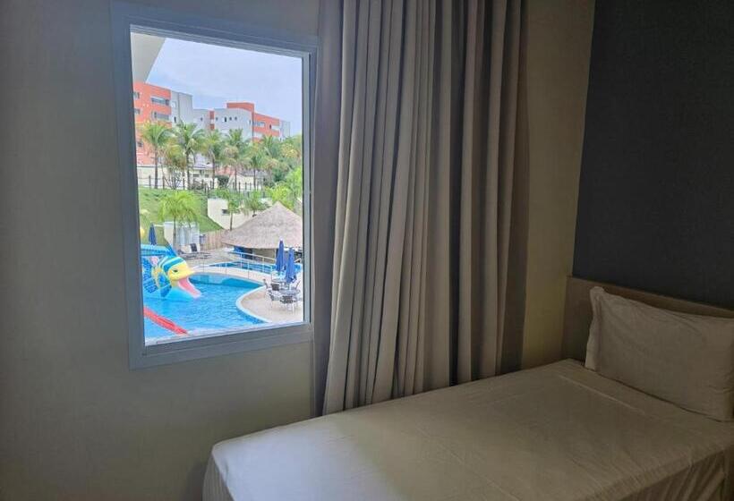 スタンダードバンガロー, Vinhedo Plaza