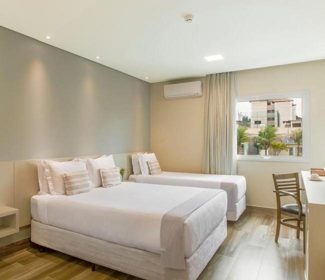 スタンダードトリプルルーム, Vinhedo Plaza