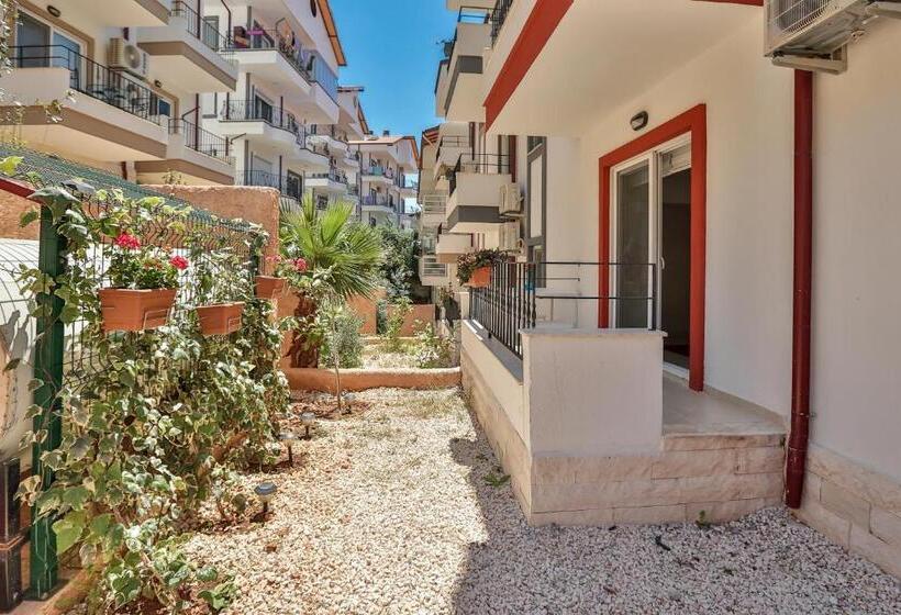 דירה בת חדר שינה 1 עם מרפסת, Kasinn Apart