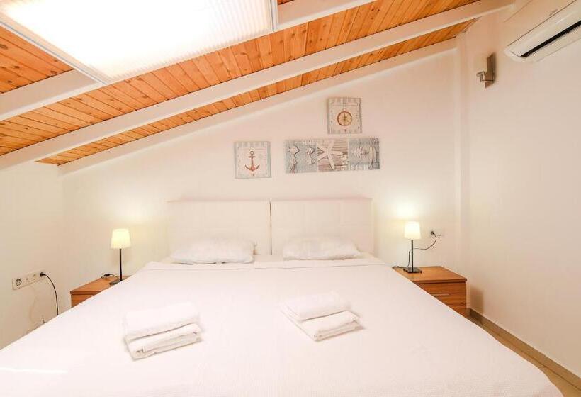 דירת פנטהאוז 1 חדרי שינה, Kasinn Apart