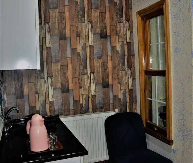 Deluxe Triple Room, The Trip Istanbul
