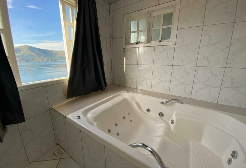 סוויטה עם ג'קוזי, Pousada Platôdasilhas