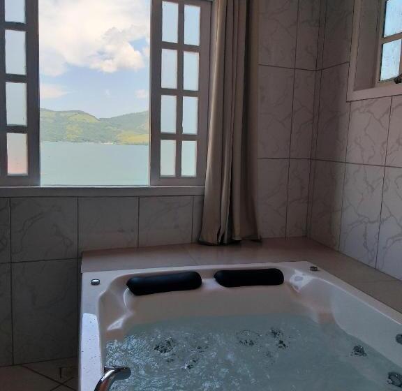 סוויטה עם ג'קוזי, Pousada Platôdasilhas