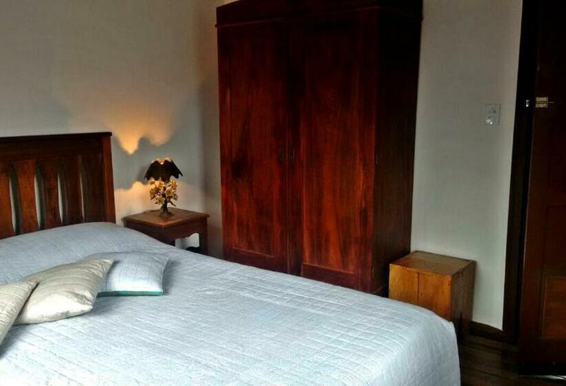 اتاق استاندارد, Hostel Armazém Do Heyokah