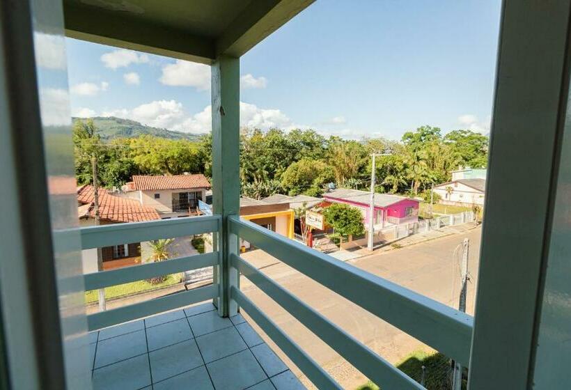 غرفة قياسية مزوَّدة بشُرفة, Centro Dos Canyons