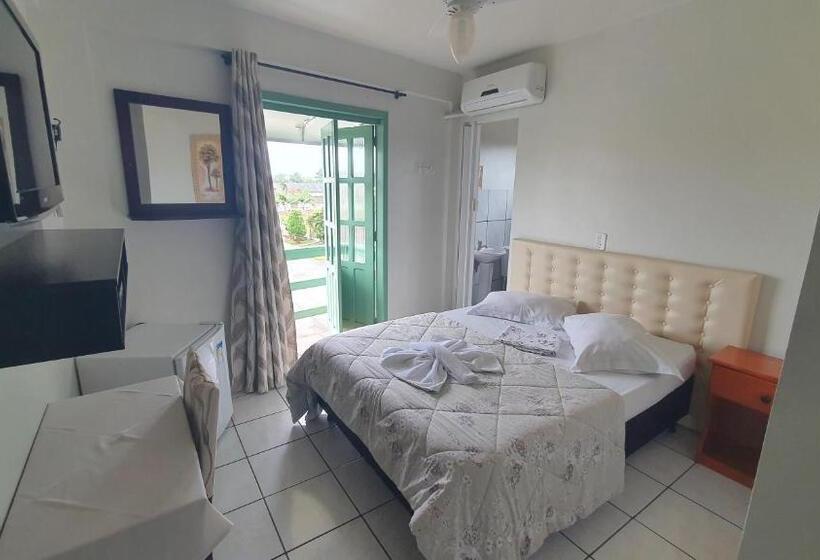 غرفة قياسية مزوَّدة بشُرفة, Centro Dos Canyons