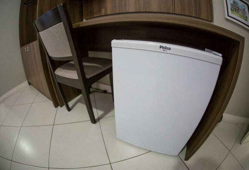 Трехместный Номер Deluxe, Contessi