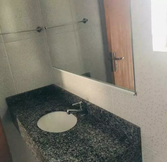 Standard Neljän Hengen Huone Parveke, Fazenda Vcp