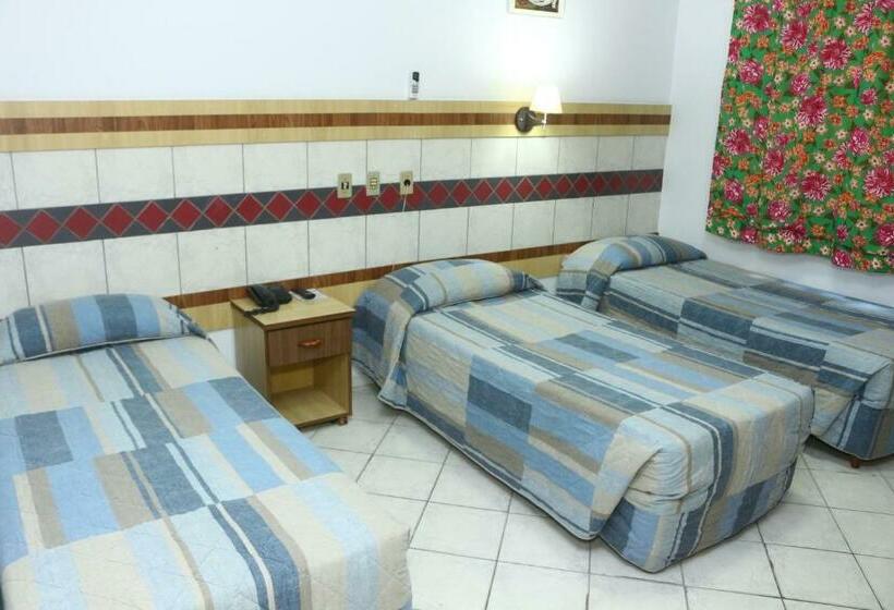 اتاق استاندارد سه نفره, Mar