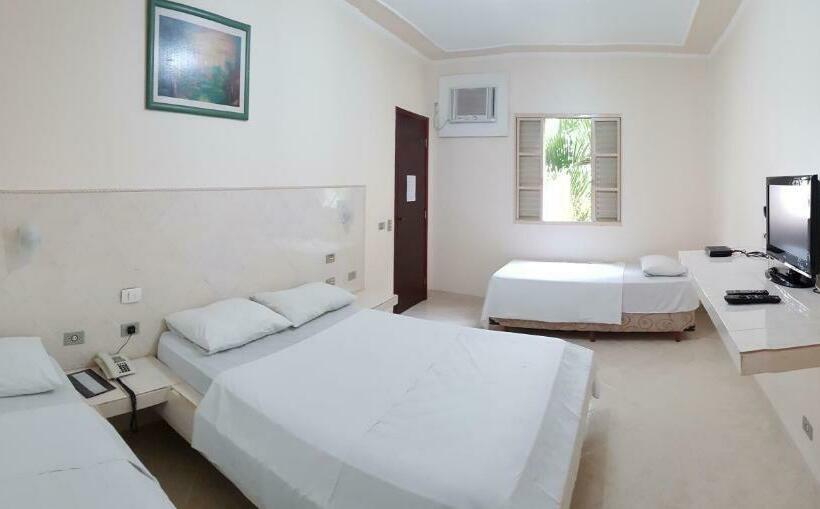 اتاق استاندارد چهار تخته, Premier