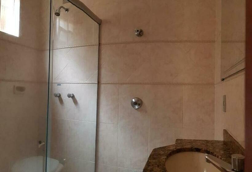 اتاق استاندارد چهار تخته, Premier