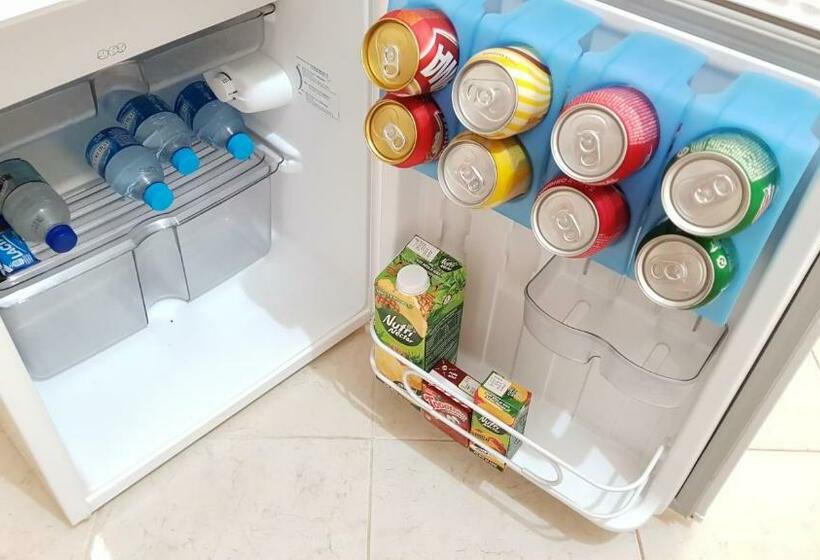 اتاق راحتی سه تخته, Premier