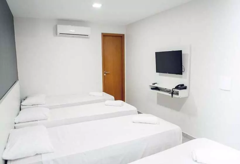 スタンダード４人部屋, Rota 232 Hotel Caruaru