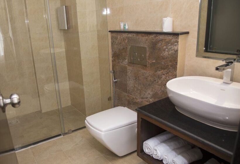 اتاق خانوادگی, Tradition & Spa