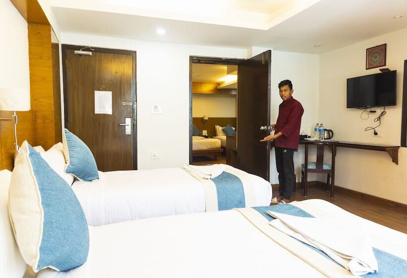 اتاق خانوادگی, Tradition & Spa