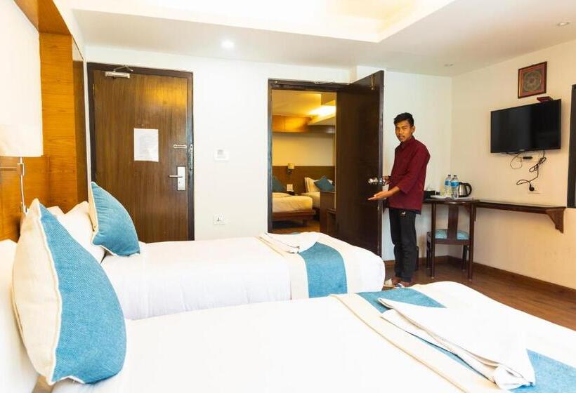 اتاق خانوادگی, Tradition & Spa