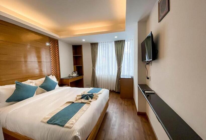 اتاق خانوادگی, Tradition & Spa