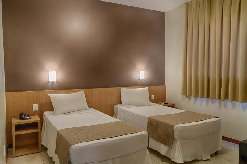 Camera Deluxe, Atlas