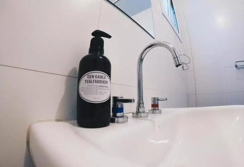Perhehuone, Cabanacopa Hostel