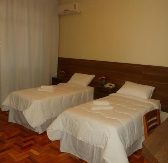 스탠다드 트리플 룸, Embaixador