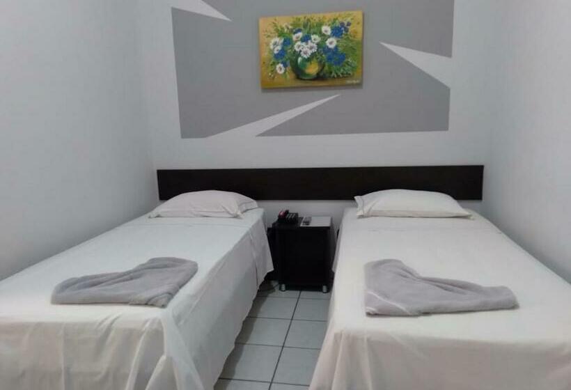 غرفة قياسية, Fabiel Palace