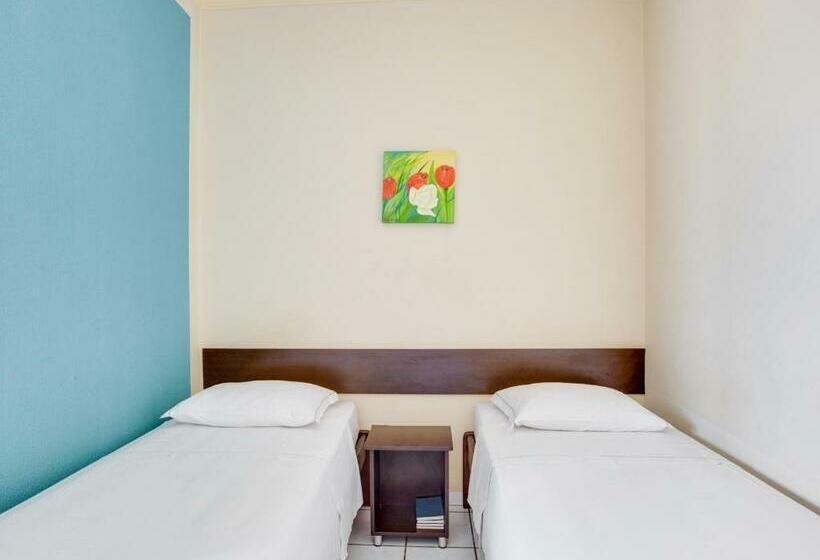 غرفة قياسية, Fabiel Palace