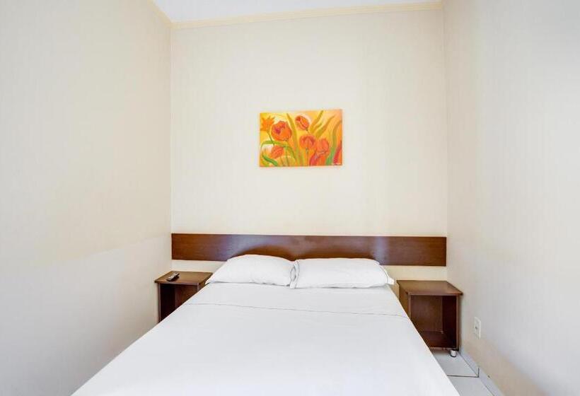 غرفة قياسية, Fabiel Palace