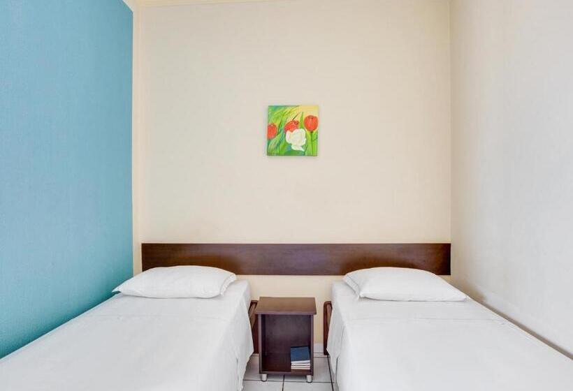 غرفة قياسية فردية, Fabiel Palace