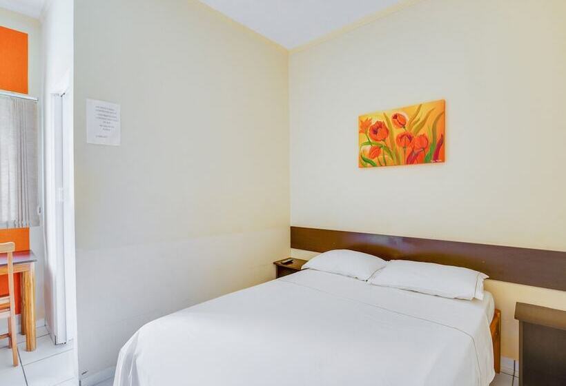 غرفة قياسية, Fabiel Palace