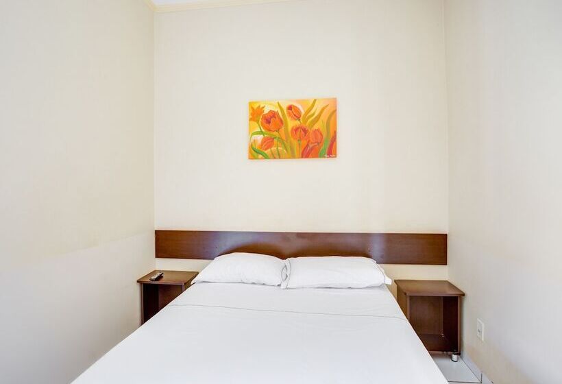 غرفة قياسية, Fabiel Palace