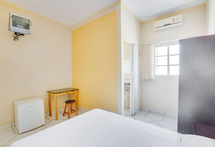 غرفة قياسية, Fabiel Palace