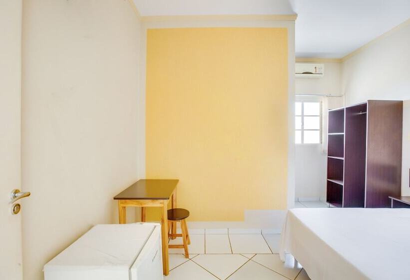 غرفة قياسية, Fabiel Palace