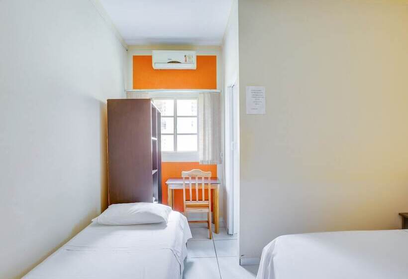 غرفة قياسية, Fabiel Palace