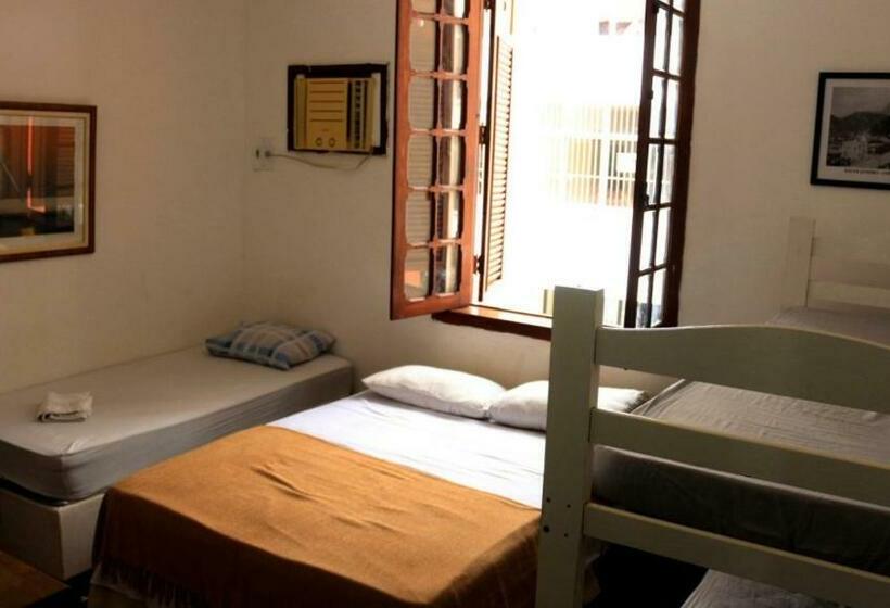 اتاق خانوادگی, Pousadinha Copacabana