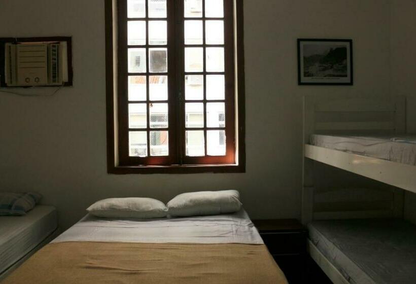 اتاق خانوادگی, Pousadinha Copacabana